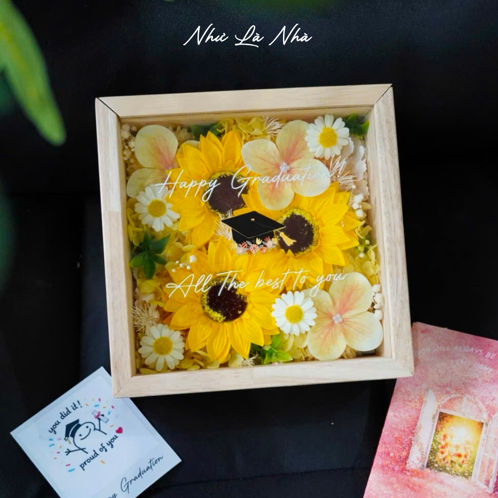Hộp Hoa Hướng Dương Tốt Nghiệp, Quà Tặng " Mãi Tỏa Sáng" | Như Là Nhà Bloom Box