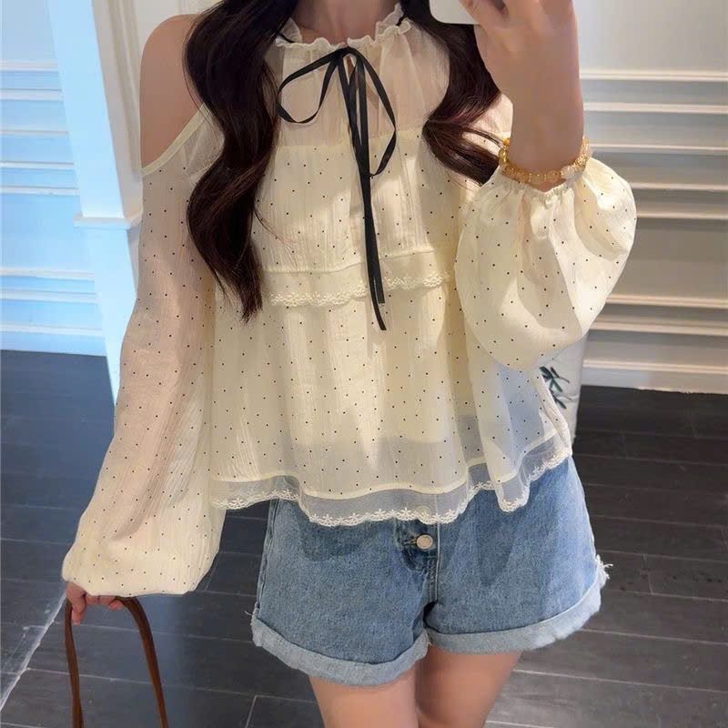 Áo sơ mi ren chấm bi YUMMY phối nơ đen, Áo trễ vai cổ bèo tay phồng phong cách thanh lịch A78 | BigBuy360 - bigbuy360.vn