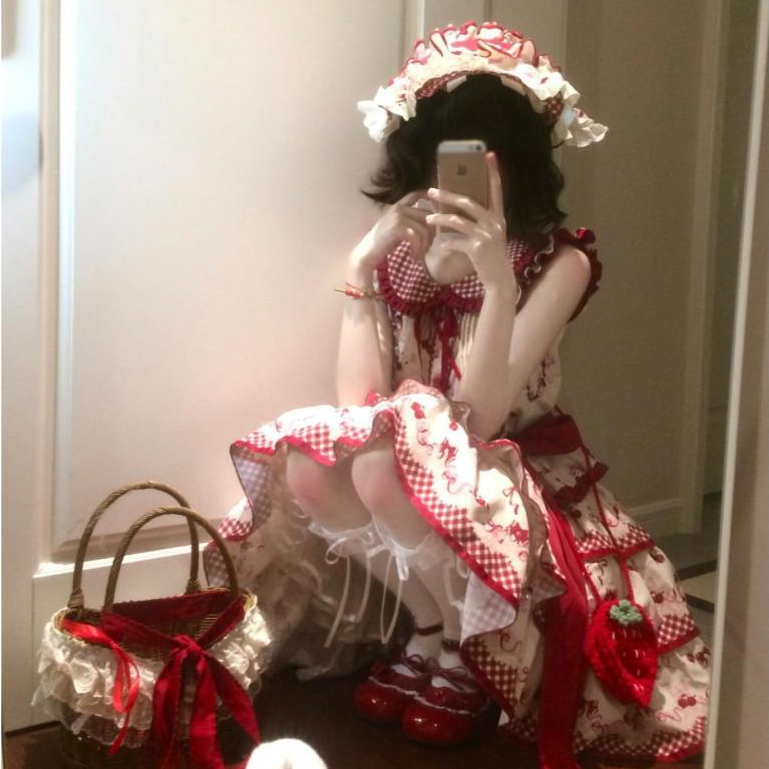 Sét Váy Lolita Dâu Tây Caro Đỏ