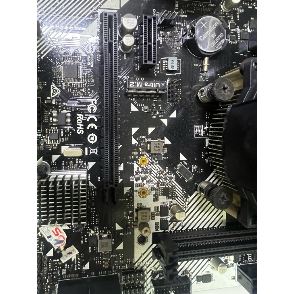 Main PC ASROCK  A 320M-HDV + cpu Ryzen 3-2200G