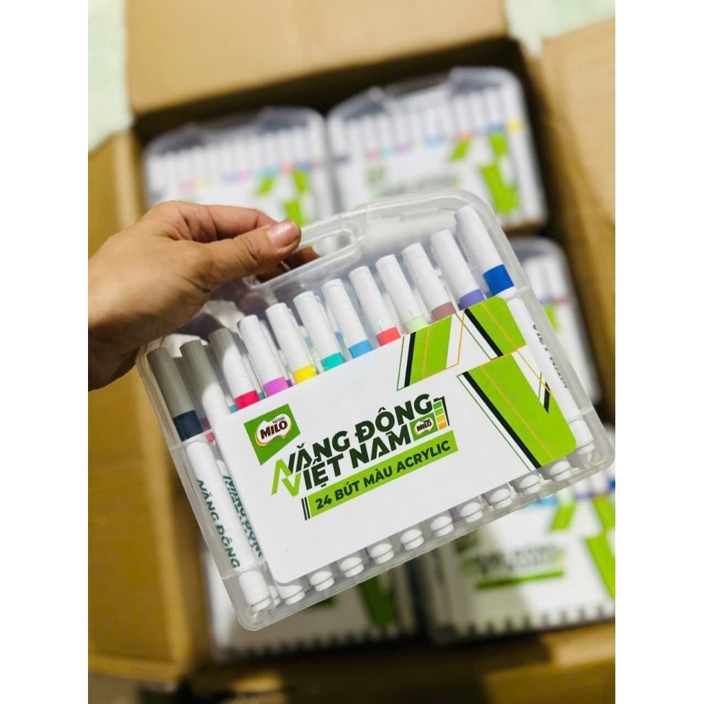 Hộp màu Acrylic 12 màu. HKM Milo
