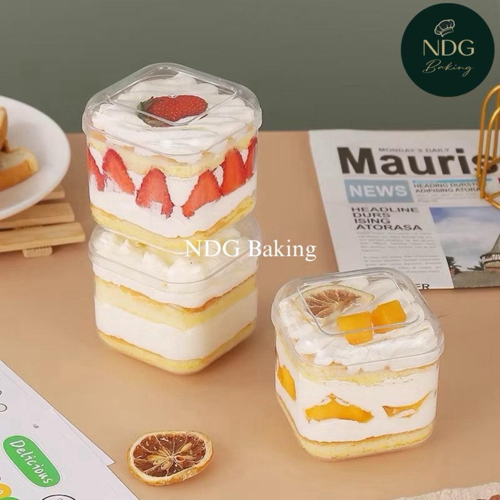 Set 10 Ly nhựa cứng đựng bánh mousse, tiramisu, redvelvet có kèm nắp - GD2013