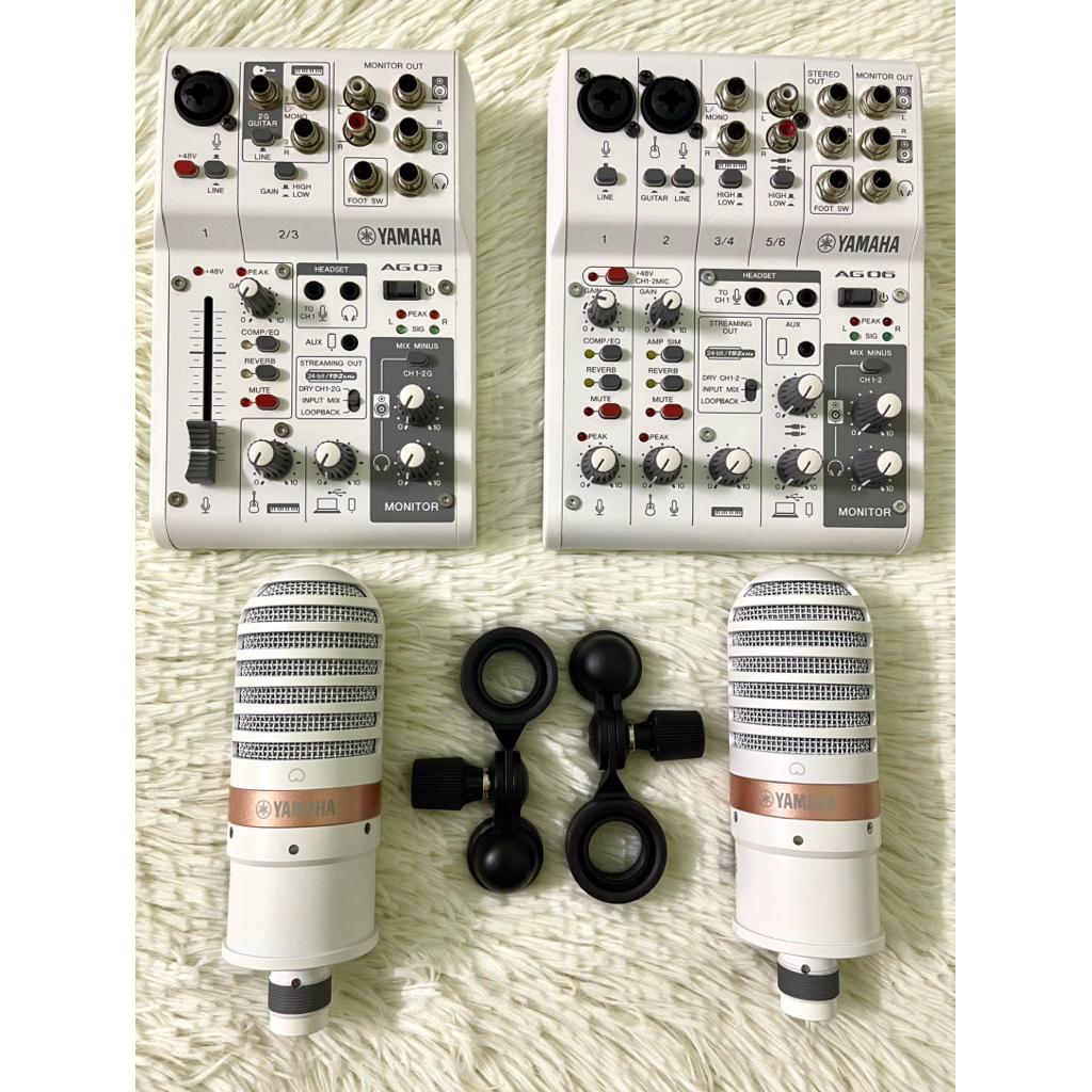 Mixer YAMAHA AG03 vs AG06 MK2 + Micro YAMAHA YCM01