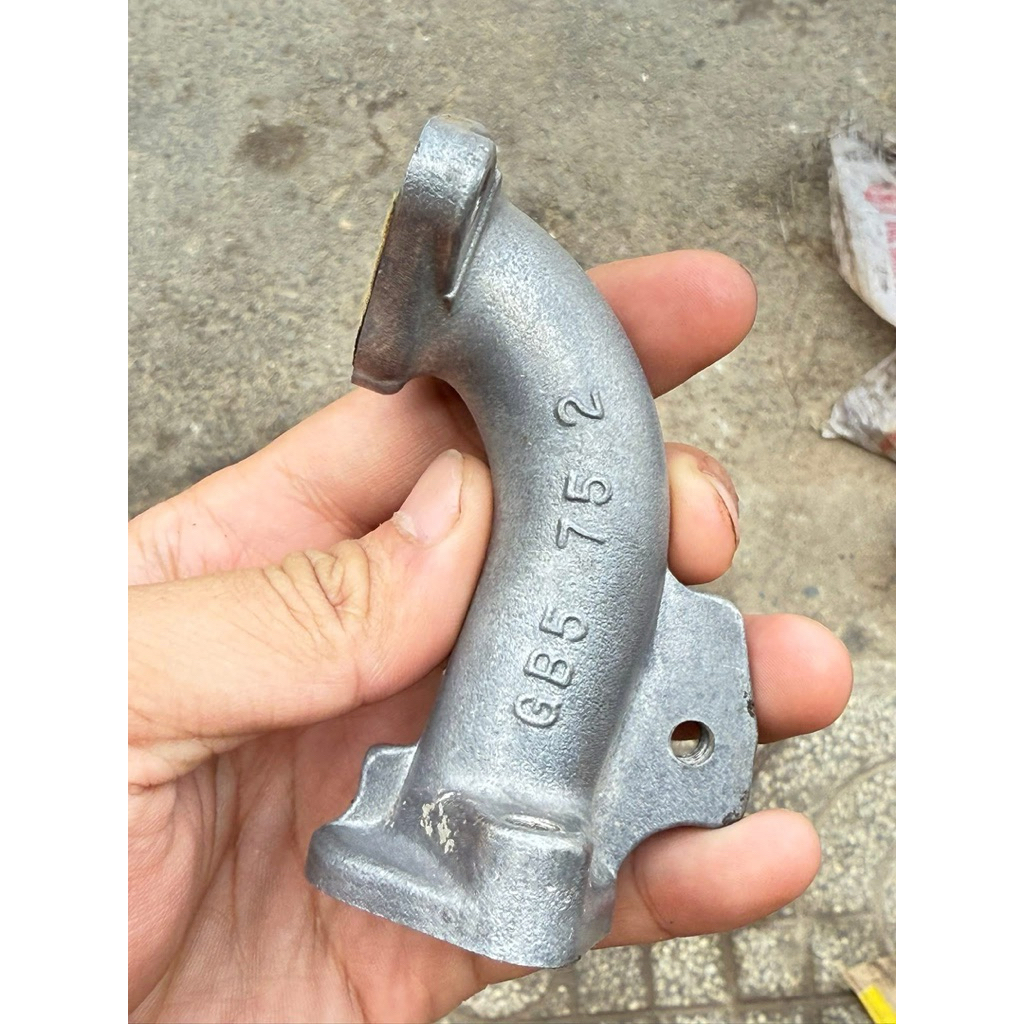 cổ hút, cổ gắn bxc, co chế hoà khí zin Honda Cub 81-82-86 90cc, vai rộng có thể gắn được bxc 100cc-1