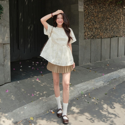 TUBYCATU Áo Babydoll Voan Hoa Nổi Yerin Glow Top Dáng Peplum Nữ Tính