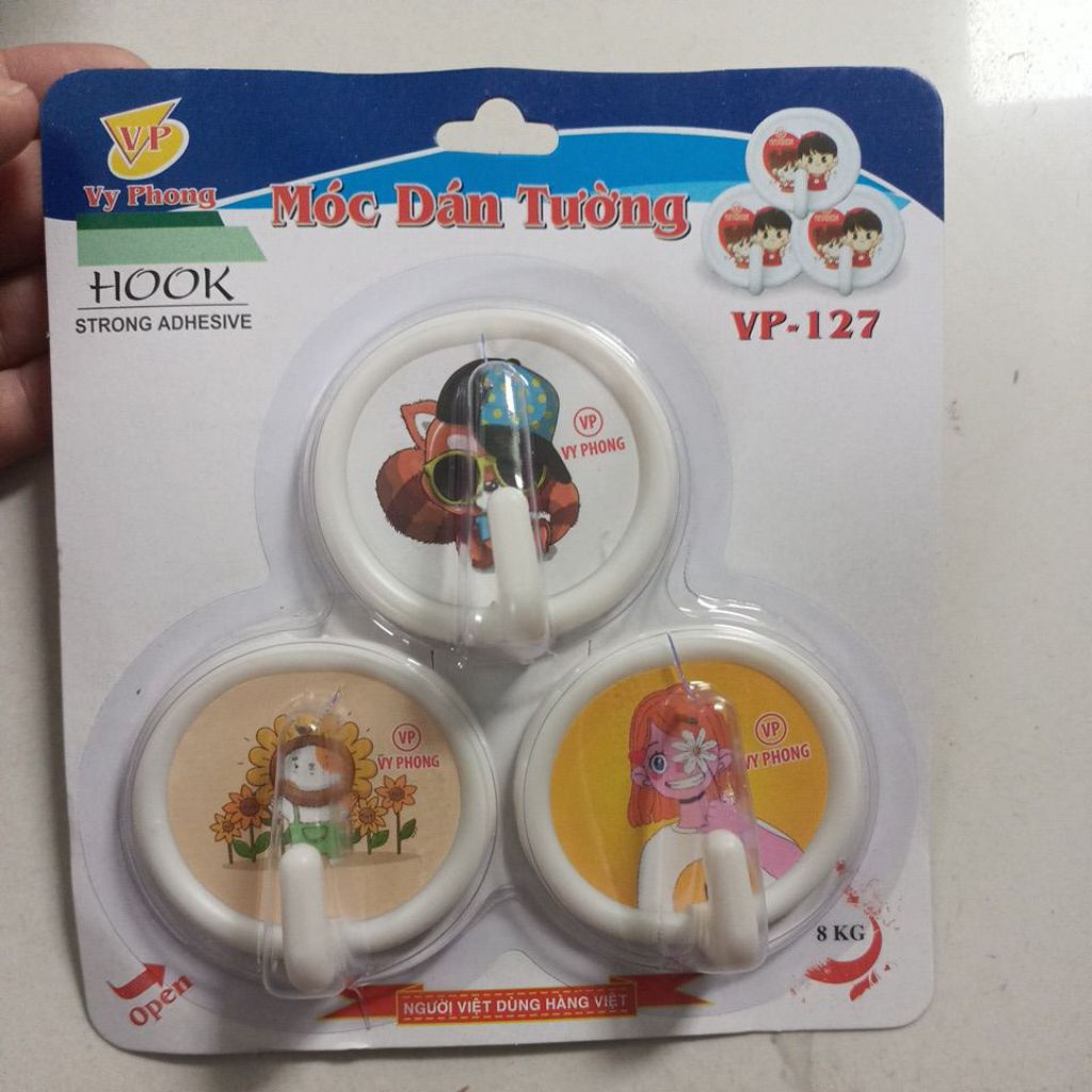 móc dán tường có đinh đóng chắc chắn (vỉ 3 cái)