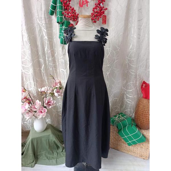 AKARA thanh lý - Đầm dáng dài 2 dây hoa bymo - Size L