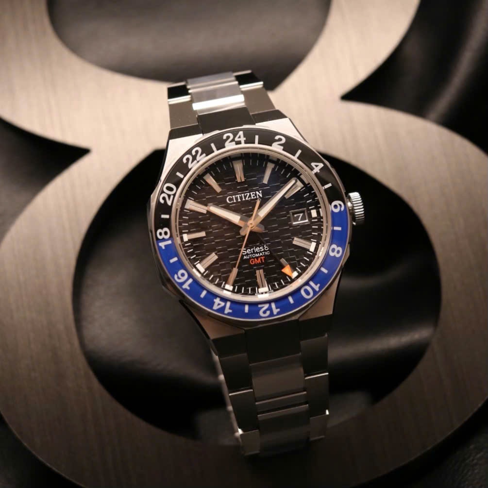 Đồng hồ nam dây thép Citizen Series 8 Batman GMT Automatic NB6031-56E