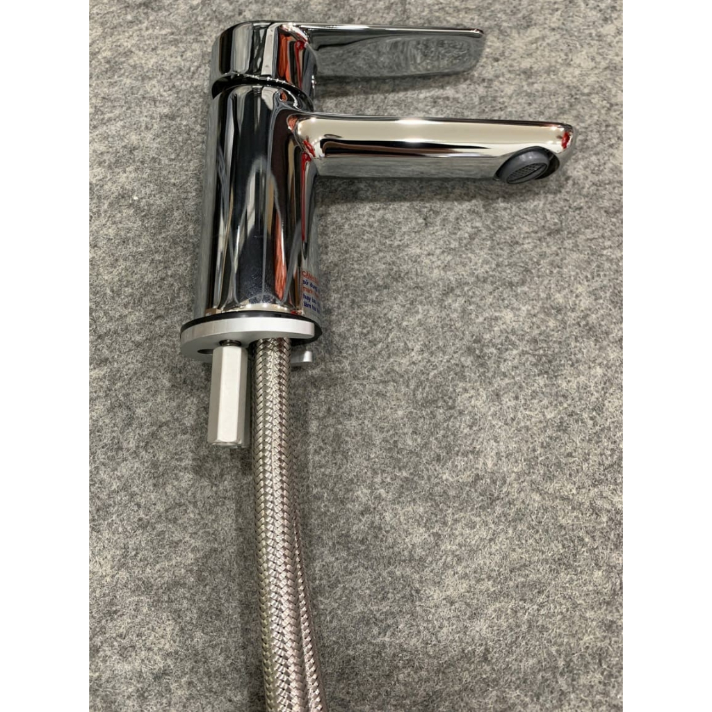 Vòi chậu lavabo nóng lạnh Caesar B380CU