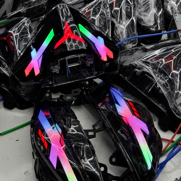 Cụm Audi Hậu Vision Matrix, Audi Chữ X, Tia Sét Vision 2021-2025 Full Cụm Và Led Cắm Jack Như Zin