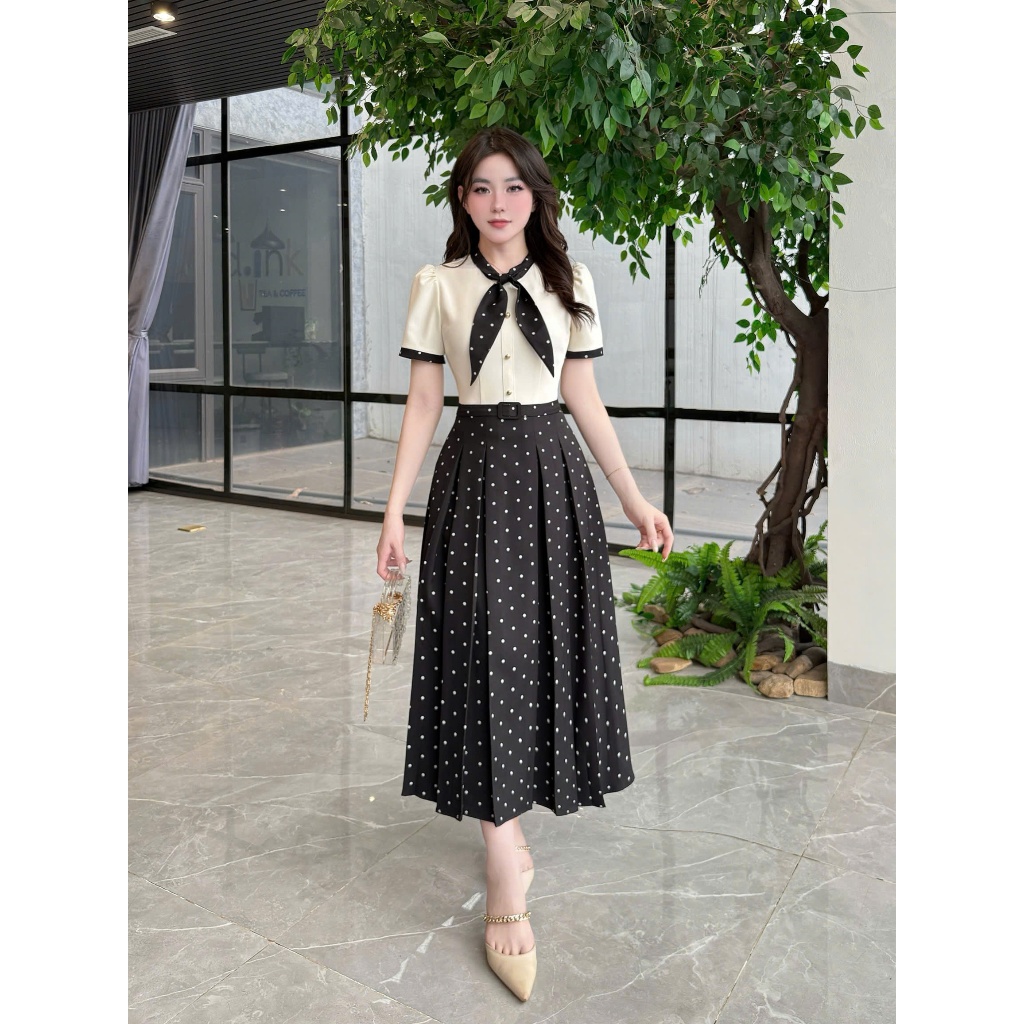 2TY08 - Váy Thiết Kế Eviici dành cho nữ, thiết kế chấm bi, cổ nơ may liền dáng A xếp ly dài
