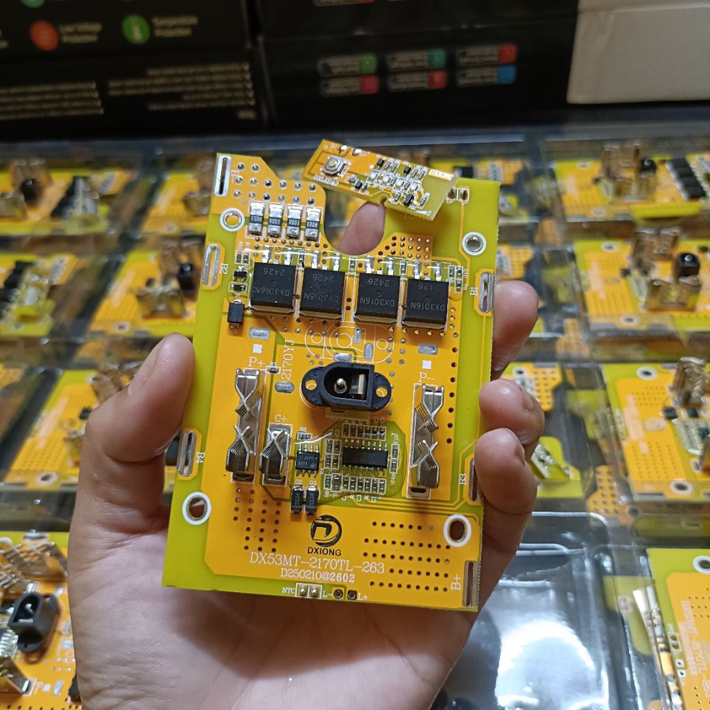 BMS 5S-120A chính hãng DXiONG-Box 5-10-15 CELL 21700 CHÂN PHỔ THÔNG