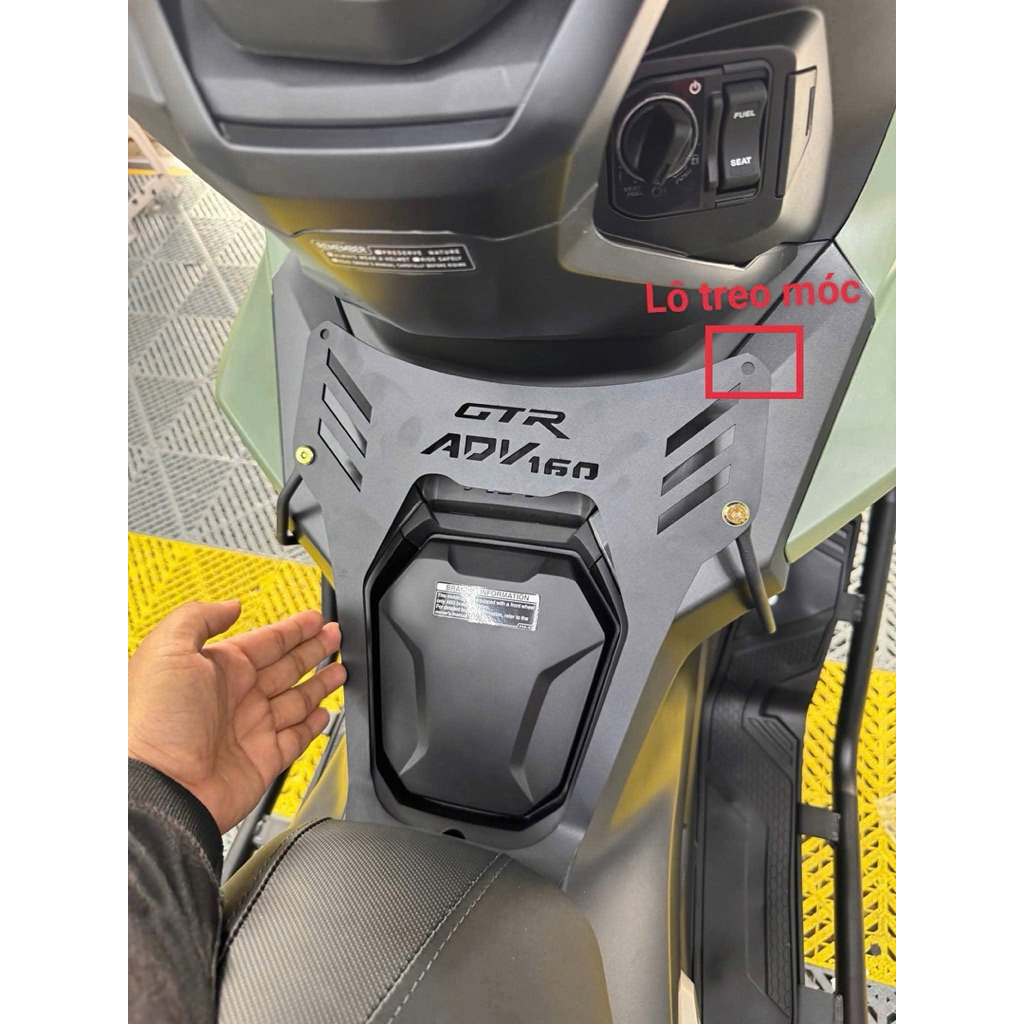 baga giữa ADV 160cc( kèm chân ốc đầy đủ)