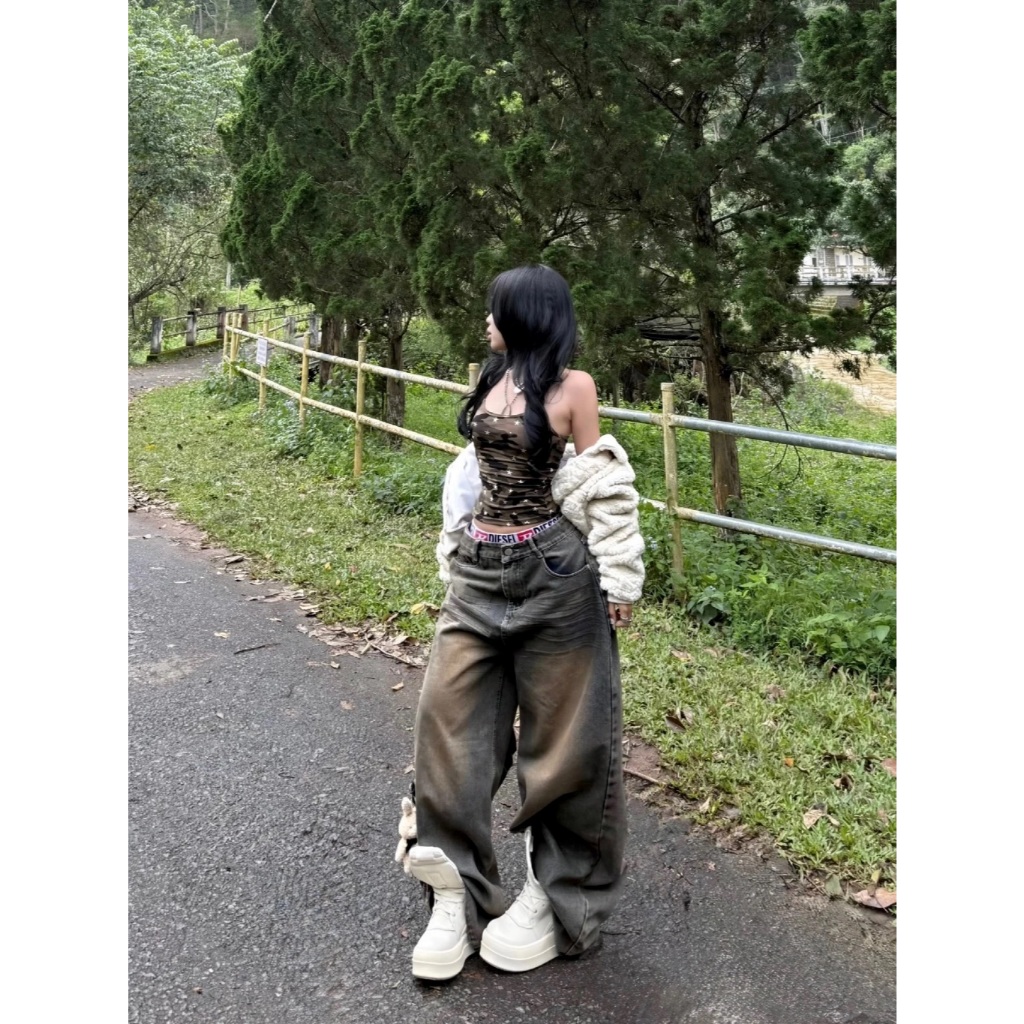 [THANH LÝ] [ 𝐂𝐀𝐌𝐎 𝐒𝐓𝐀𝐑 ] Áo dây hoạ tiết camo star Slimfit | BY DANEJI