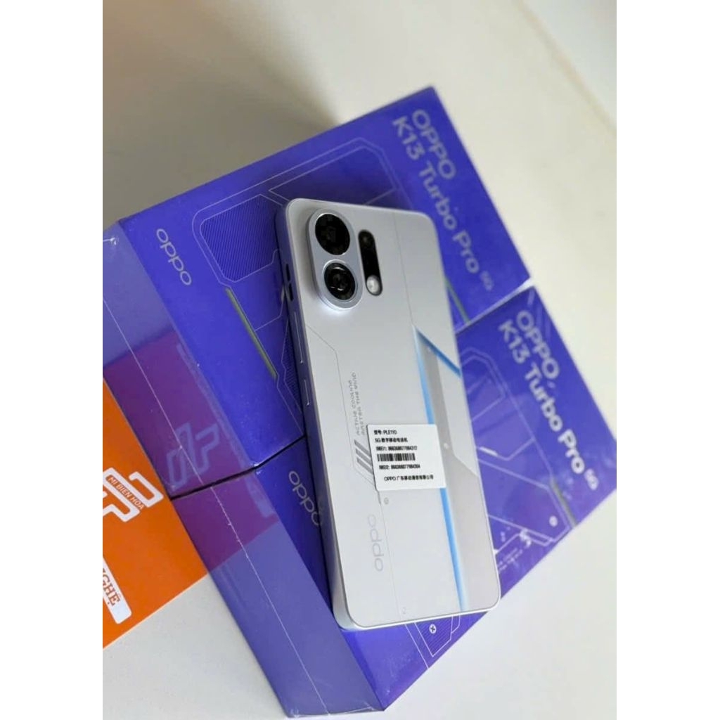 OPPO K13 Turbo Pro (12GB - 256GB) - Chip Snapdragon 8s Gen 4