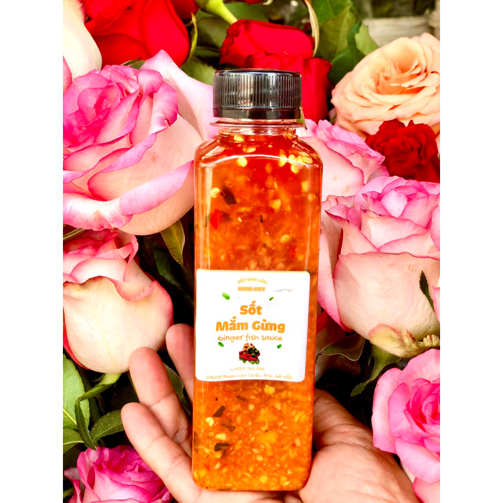 Sốt mắm gừng lá chanh đậm đặc - trộn gỏi gà , gỏi vịt , ốc , mực hấp  bao đậm đà , thơm ngon. Chai 2