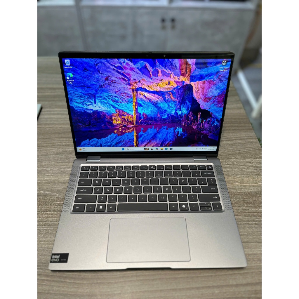 Laptop Cũ DELL LATITUDE 7450 2 IN 1 | U7 - 165U | RAM 32GB | SSD 256GB | 14" FHD+
