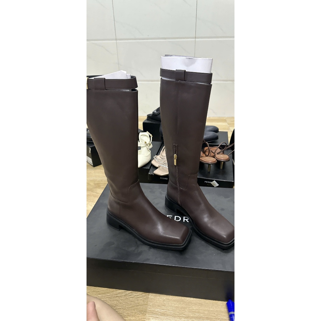Đôi boot da thật hiệu Pedro chính hãng size 37 màu nâu new nguyên hộp