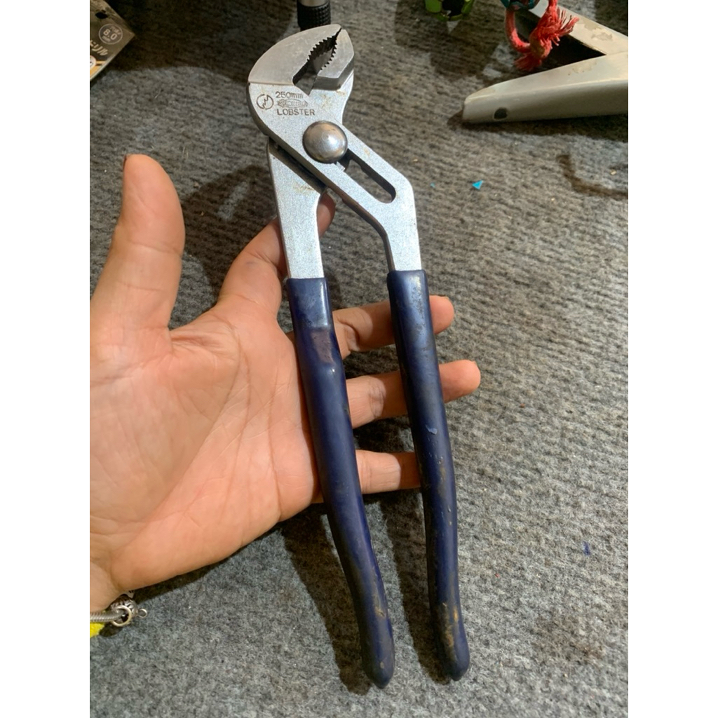 kìm mỏ quạ Lobster 250mm Nhật bãi.