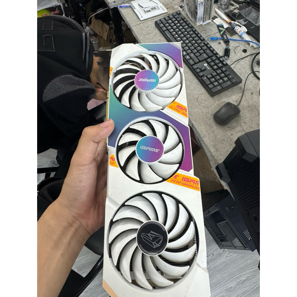 Card Màn Hình Colorful VGA RTX 3060 Ultra White 12GB đã qua sử dụng