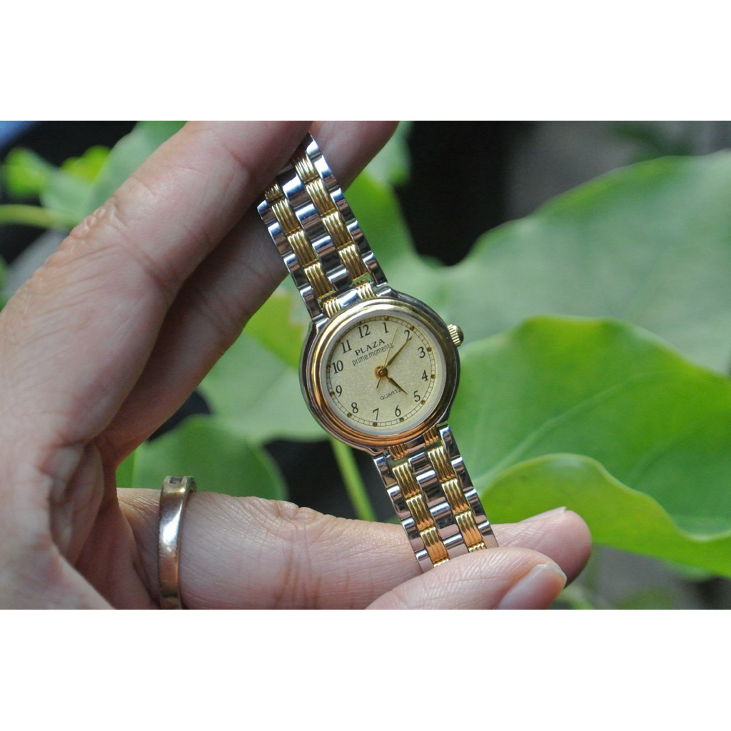 <53> 2Hand ĐỒNG HỒ NỮ VINTAGE PLAZA PRIME MOMENTS