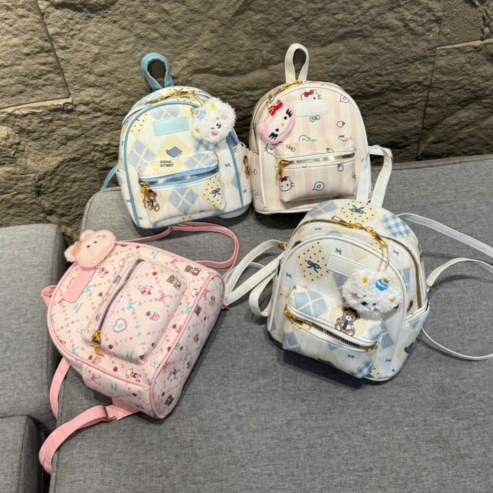 Balo mini YUMI balo đi chơi size 20cm in hình kitty kèm charm dễ thương MK373
