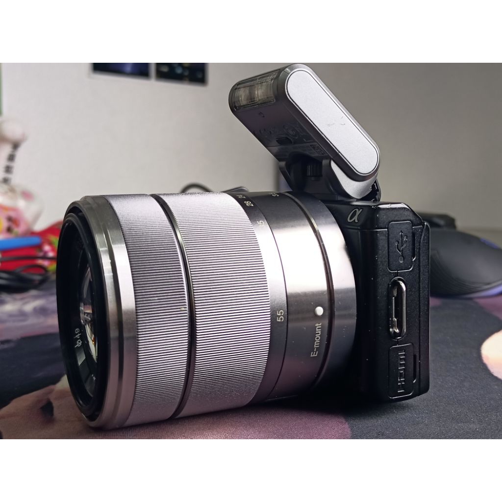 Bộ máy ảnh Sony nex 5n - ống kính sony 18-55mm os + pin sạc - đèn flash rời