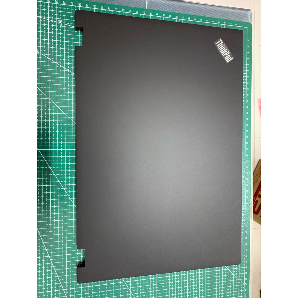 Vỏ laptop Thinkpad P52 Worktation