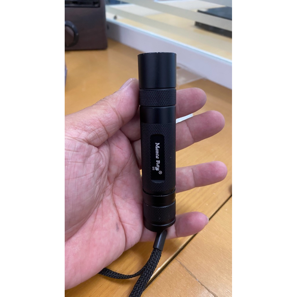 Đèn Pin Manta ray S10 Led Nicha 519a 5500k( Đã qua sử dụng)
