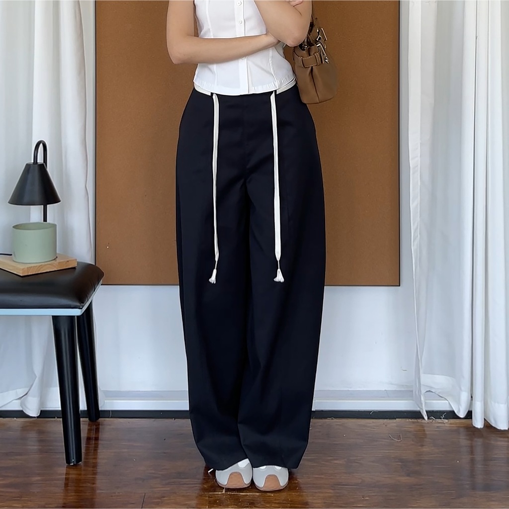 POPPY PANTS – Confi | Quần ống cong cạp trễ, chất kaki tencel mềm mịn thoáng mát.