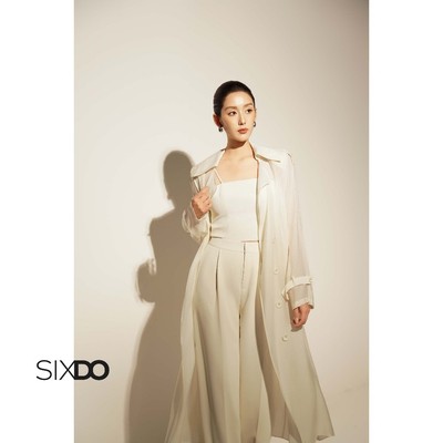 Áo măng tô tơ kem SIXDO (Light Cream Organza Long Coat)