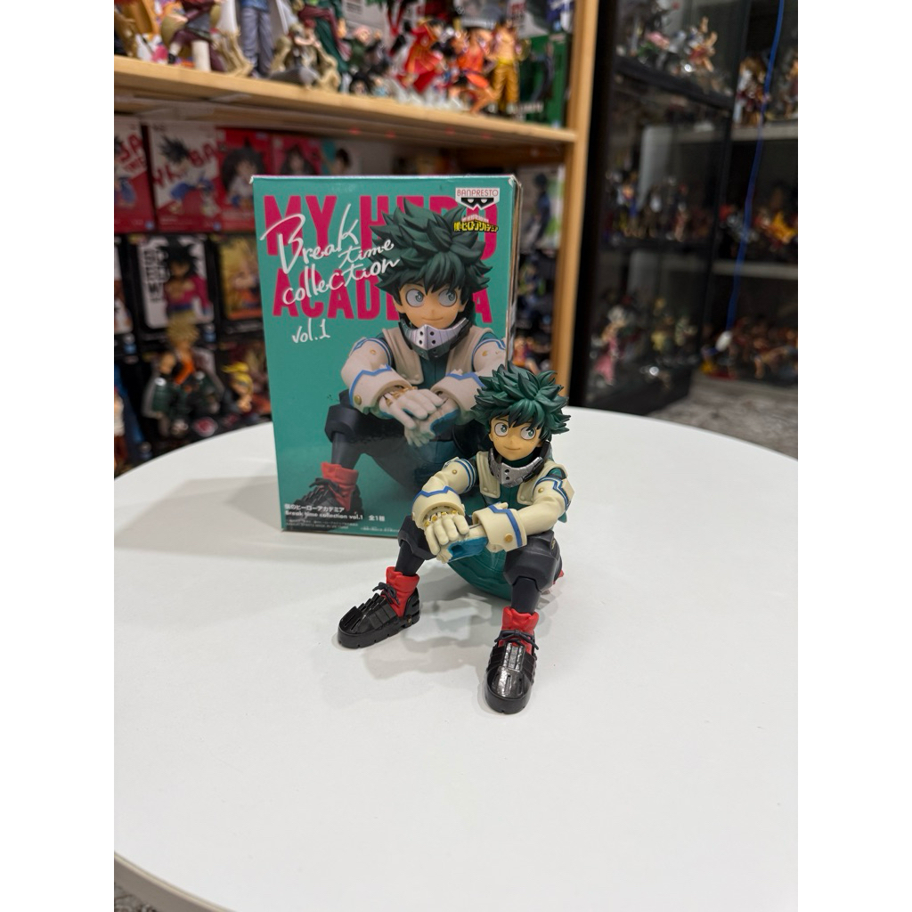 Mô Hình Deku ngồi