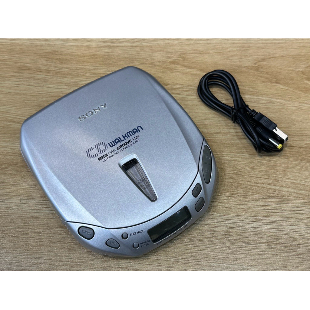 Máy CD Sony D400