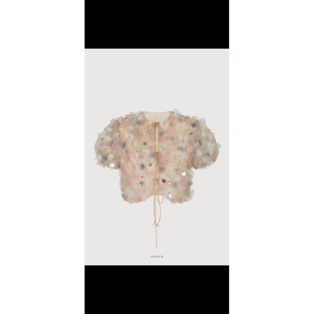 PASS - ÁO KHOÁC ĐÍNH KẾT HOA AURORA TOP THE MAVEN