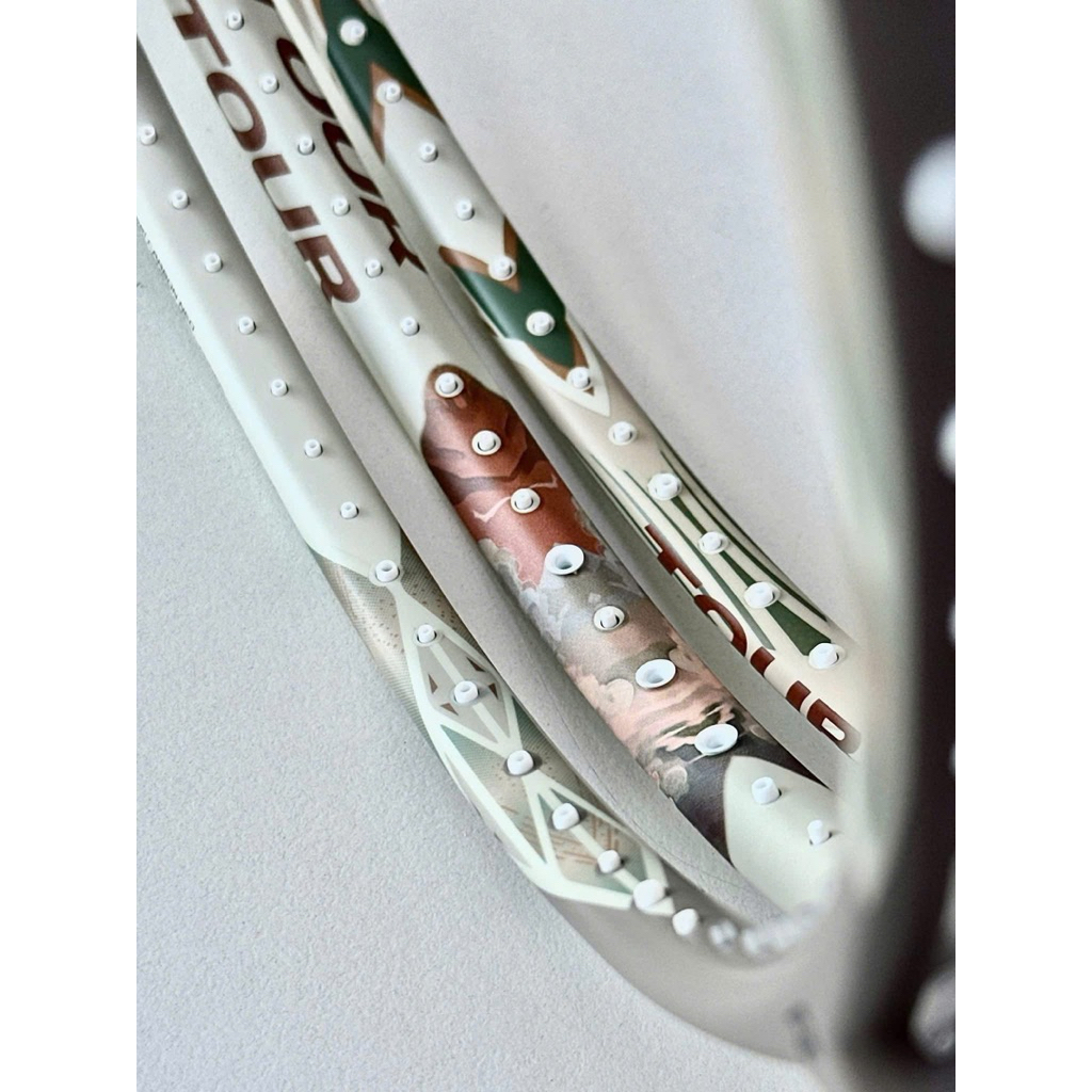 Vợt Cầu Lông Yonex Arcsaber 7- Astrox 77 - Nanoflare 700 Play - Tour - Game Limited - Light Beige Ch