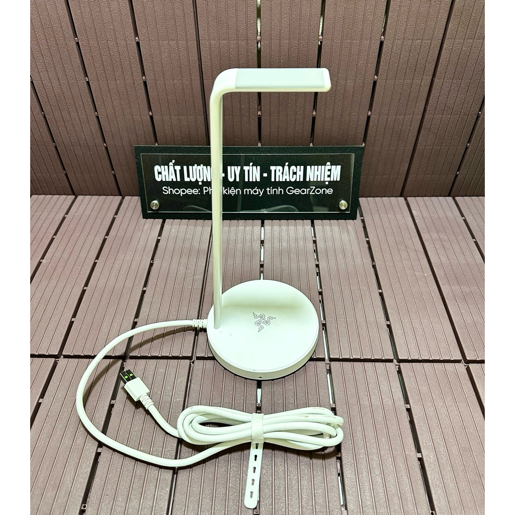 Razer Base Station V2 Chroma - Headset Stand USB Hub (Giá treo tai nghe) | Chroma RGB Lighting | 3.5