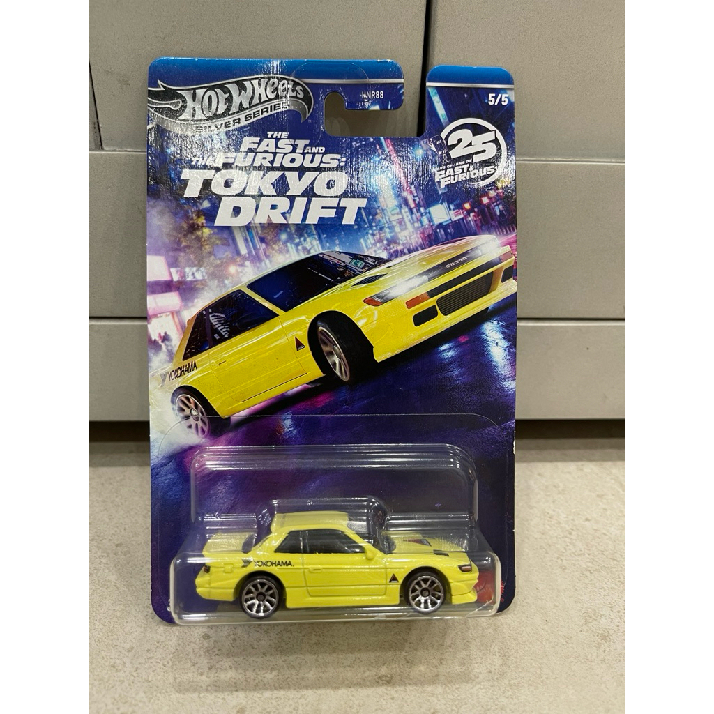 Xe mô hình đồ chơi Hotwheels cơ bản 1:64 - Fast & Furious - Nissan Silvia (S13)
