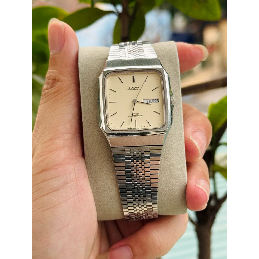 Đồng hồ Tank Citizen Forma quartz kính saphia, mặt tráng men dây lụa rất đẹp