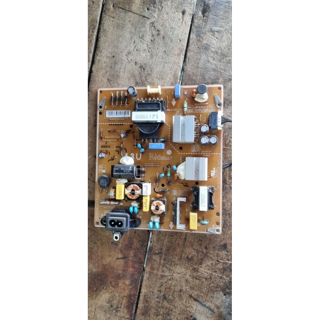 Bo nguồn LG 43UK6340PTF máy củ sọc màn bo nguồn chạy ok như hình,tháo máy bán cho anh,em cần mua về 