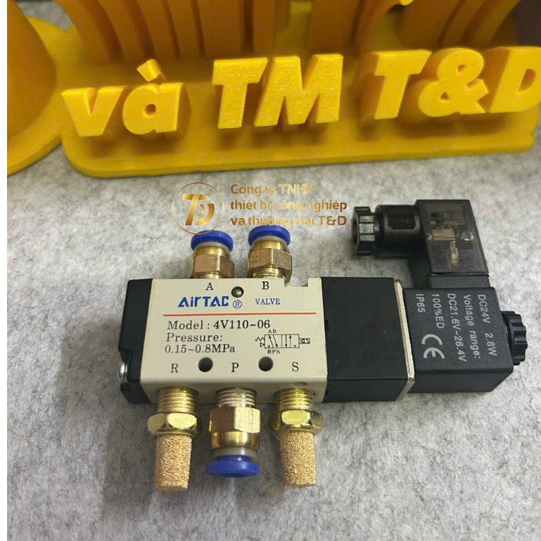 4V110-06  Van điện từ khí nén 5/2 ren 9,6mm  STC/EGLE /Airtac CN (loại A)