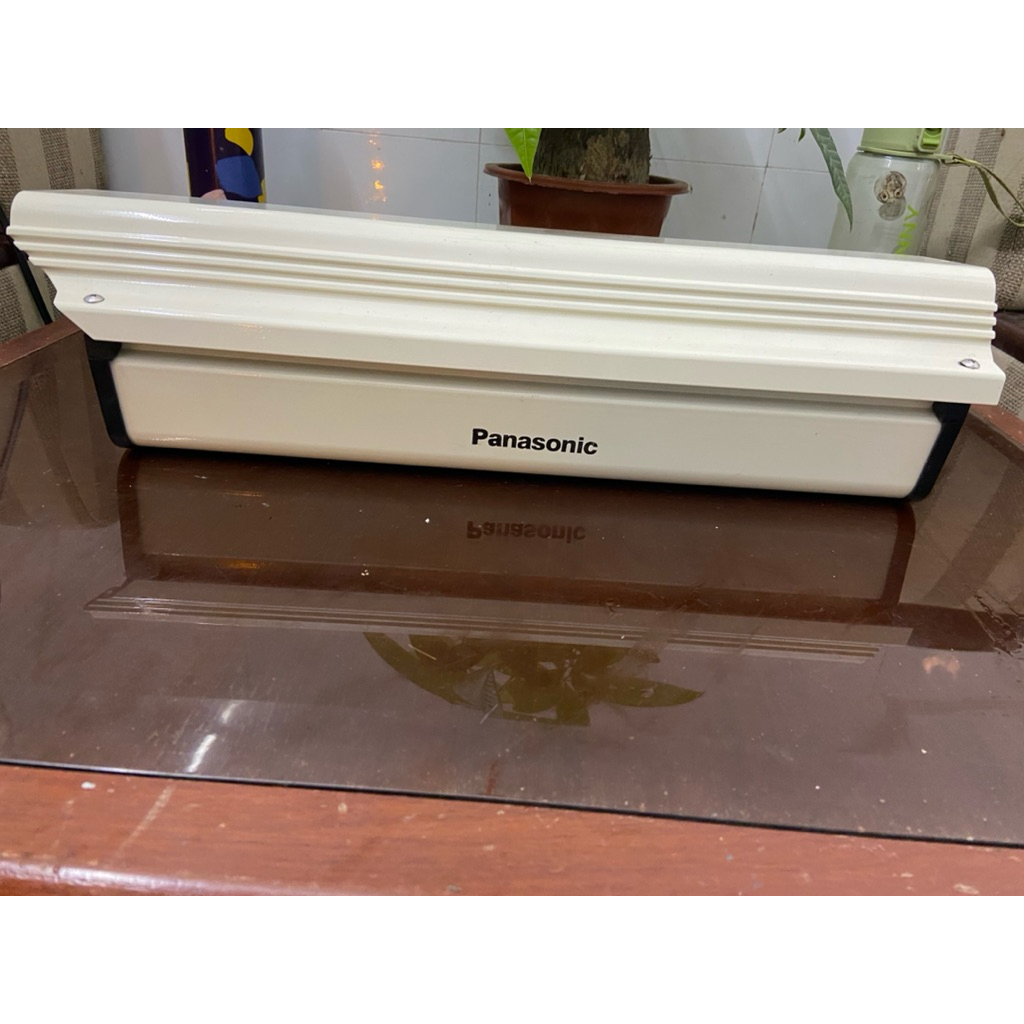 vỏ bảo vệ camera quan sát (CCTV housing) ngoài trời của thương hiệu Panasonic PWM20G