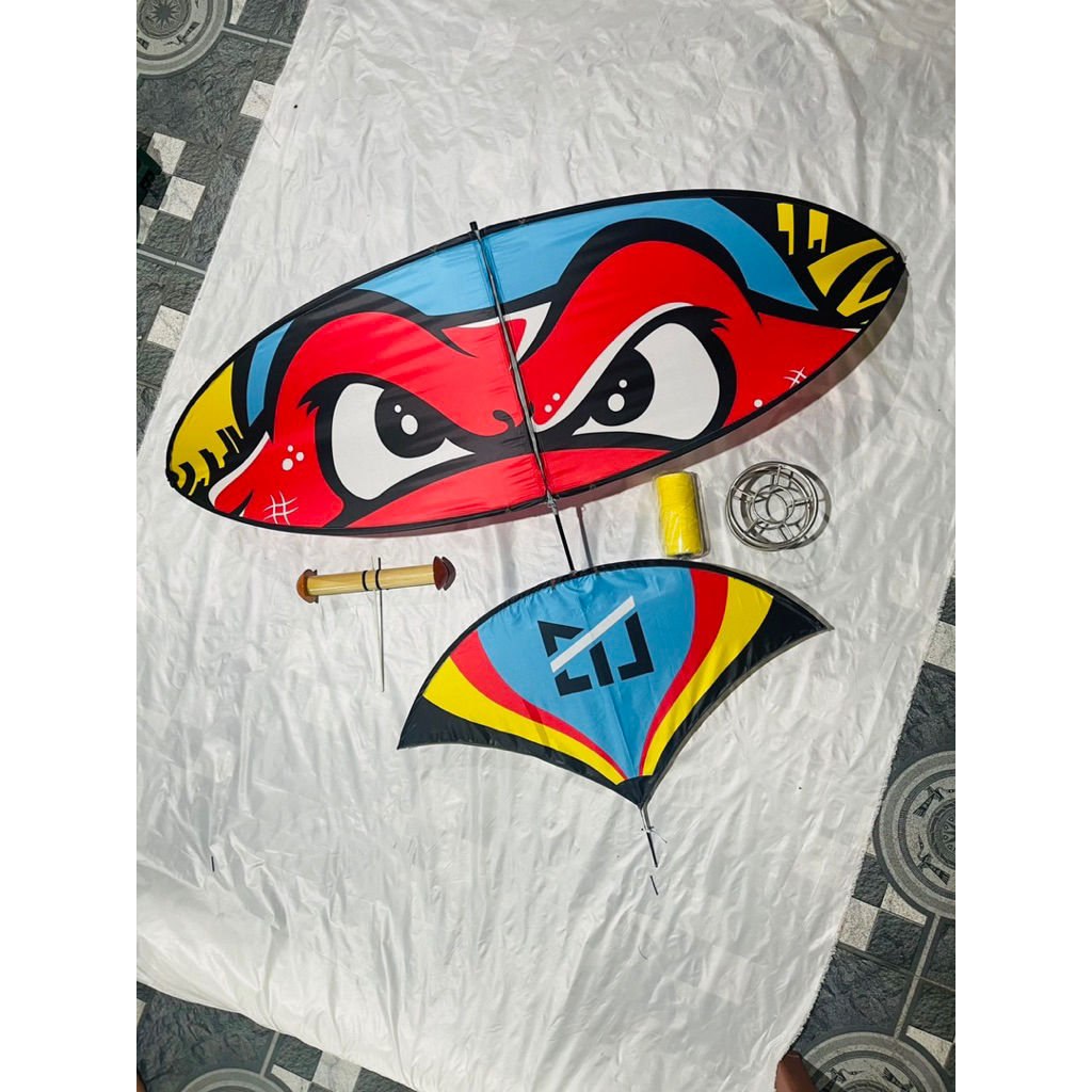 diều 1m7 nhiều hình + 1 cuộn dây thả china vàng 1li