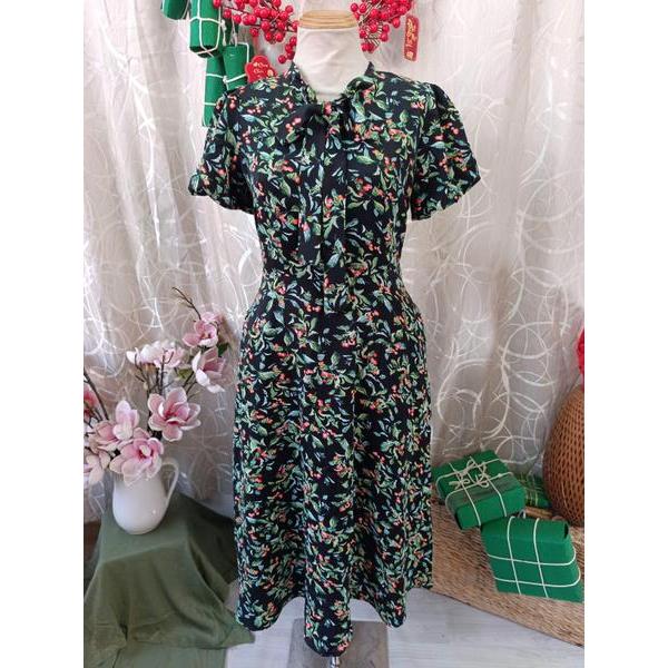 GUCO thanh lý - Đầm hoa thắt nơ bymo - SIZE M