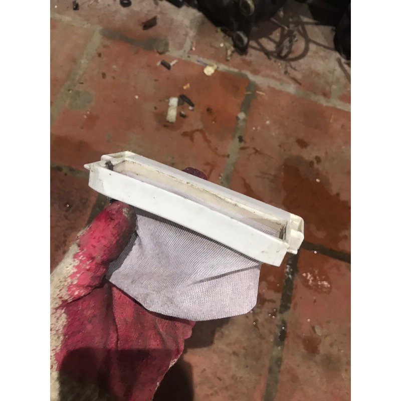 Lọc rác máy giặt Panasonic 8kg NA-F80VB6 cũ tốt 90%