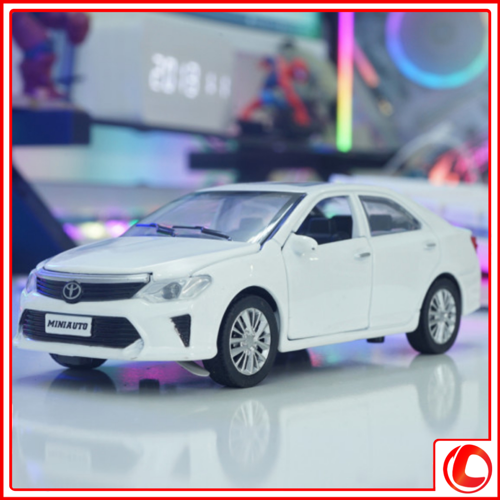 MÔ HÌNH XE TỈ LỆ 1:32 TOYOTA CAMRY TRẮNG