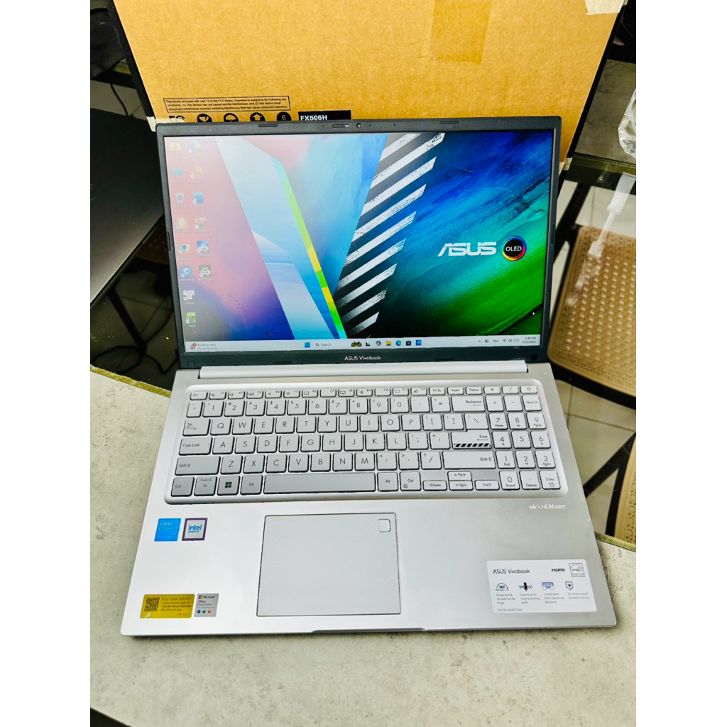 Laptop Asus Vivobook 15 X1504VA-BQ165W Core 5-120U/Ram8gb/SSD512G Bảo Hành FPT 8/2027