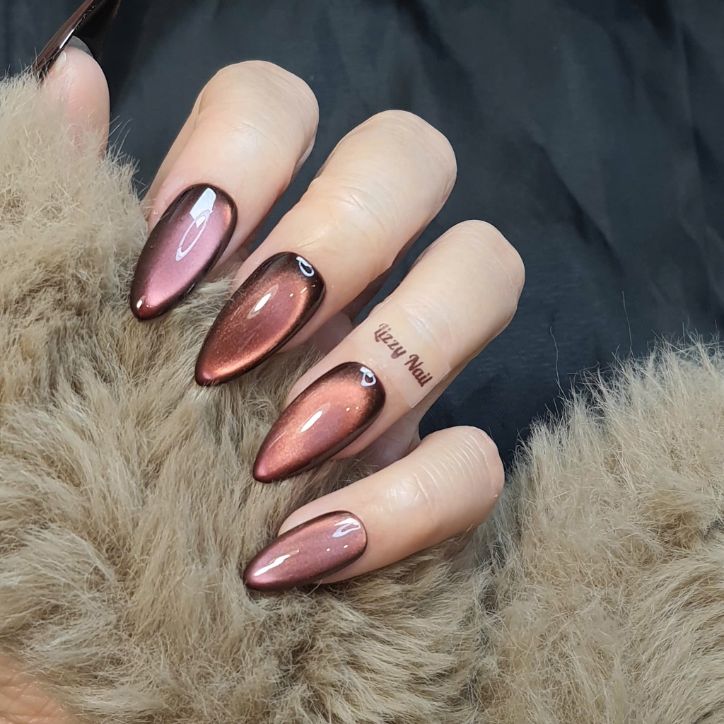 Lizzy Nail – Nailbox Móng Úp Mắt mèo đỏ rượu vang AL006 – Press On Nails Almond / Medium Stiletto