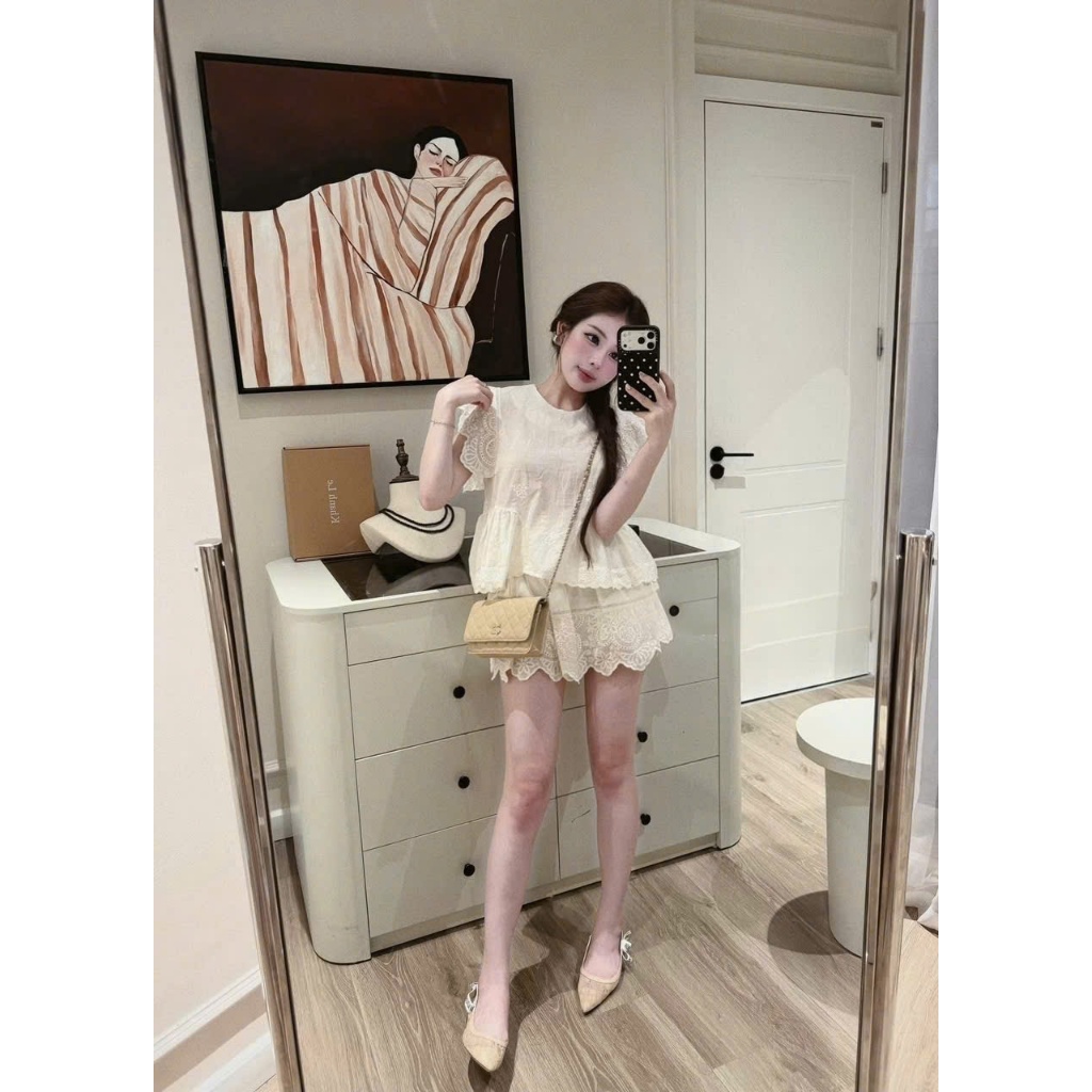 (Hàng Hot): Set Bộ 2 Món Áo Cổ Tròn Tay Bèo Cánh Tiên Hoa Độc Lạ + Chân Váy Xoè Xinh Chất Thô Boi-ẢNh Thật Lollaye | BigBuy360 - bigbuy360.vn