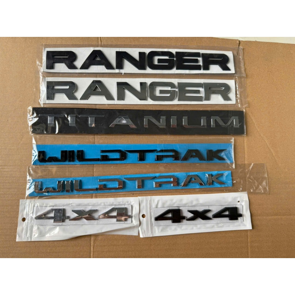 Chữ logo 4x4, WILDTRAK, TITANIUM, dán sau xe Ford Ranger