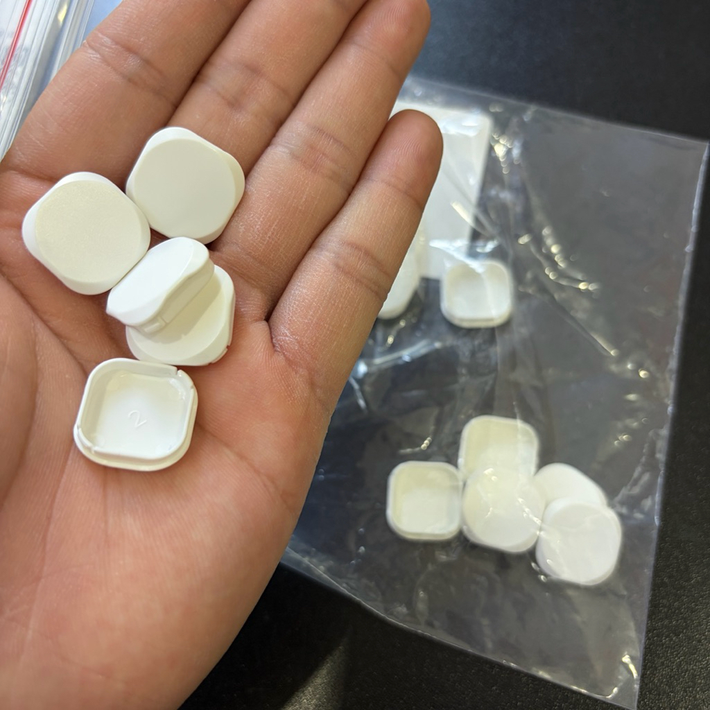 Nắp tâm Blank Center Cap WRM V10 v11 không UV Rubik